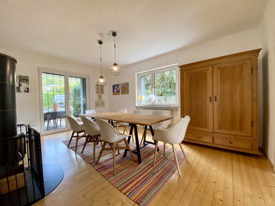 Gro�z�giges Esszimmer mit Zugang zum Garten Einfamilienhaus Heppenheim (Bergstra�e)