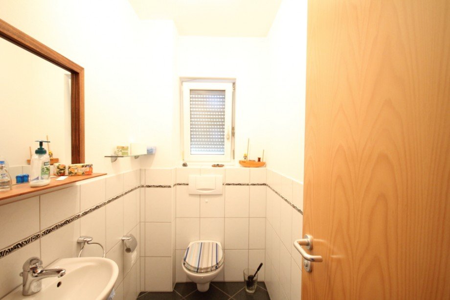G�ste WC EG Mehrfamilienhaus Heppenheim (Bergstra�e) / Sonderbach