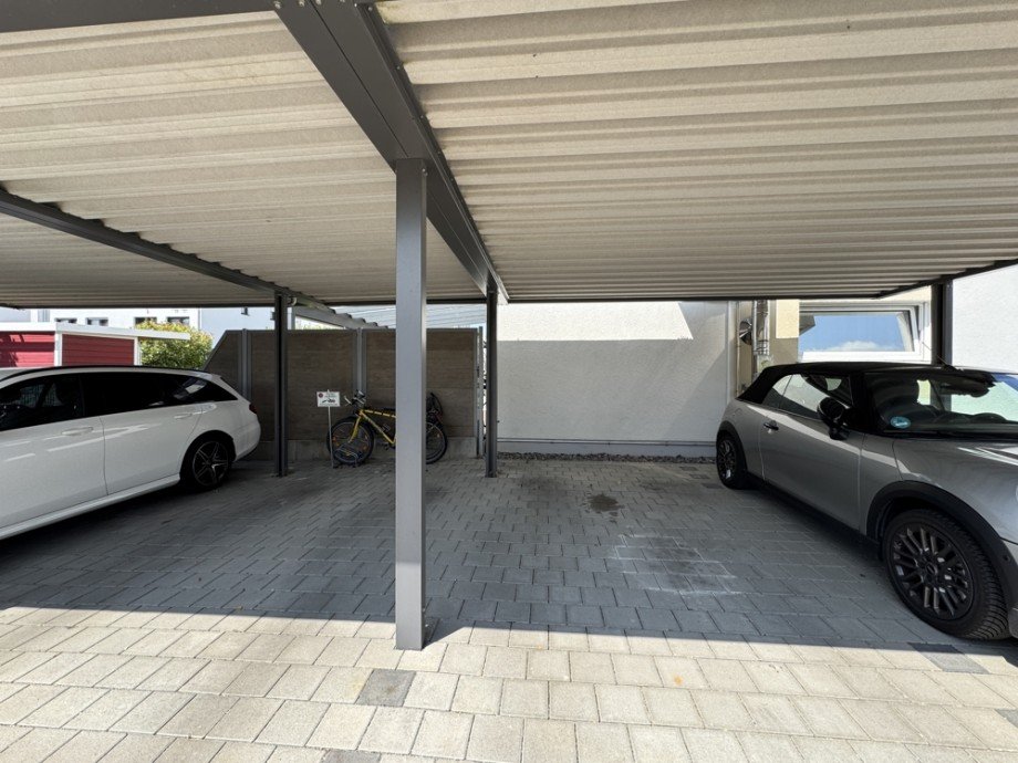 Carport-Stellplatz Reihenendhaus Heppenheim