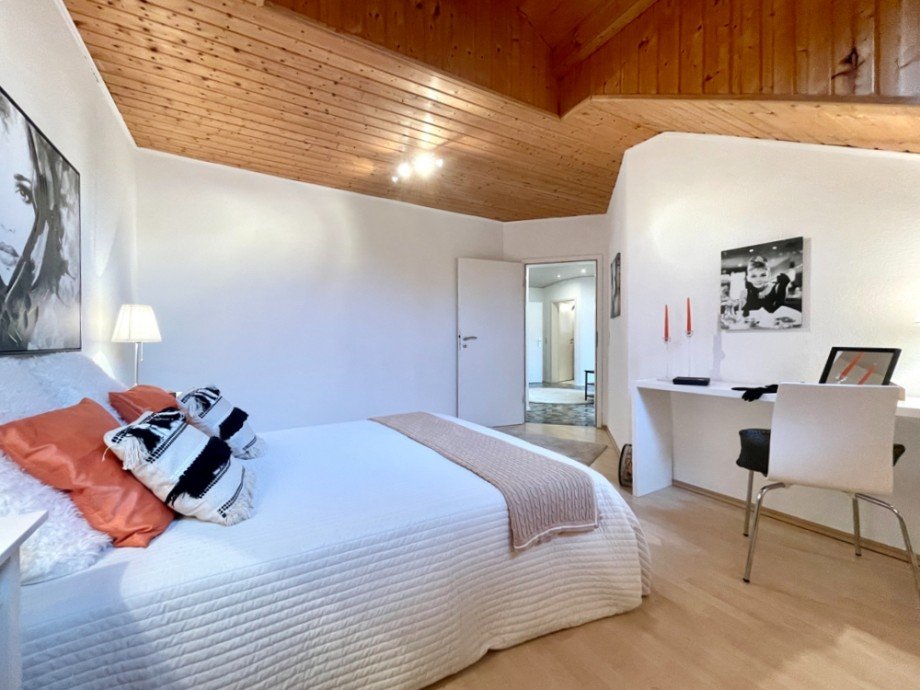 Schlafzimmer II Dachgeschosswohnung Heppenheim