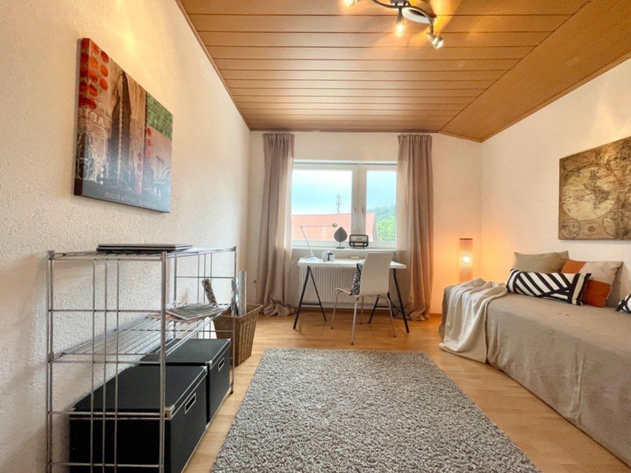 B�ro-/Arbeitszimmer I Dachgeschosswohnung Heppenheim