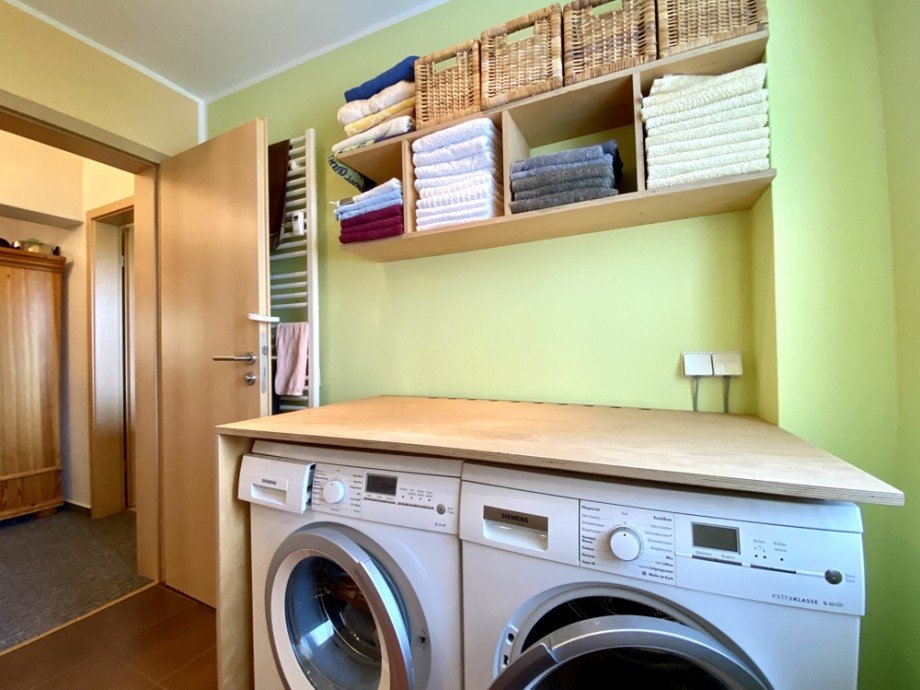 Badezimmer III Etagenwohnung Heppenheim