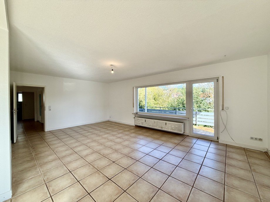 Wohnzimmer OG Zweifamilienhaus M�rlenbach / Bonsweiher