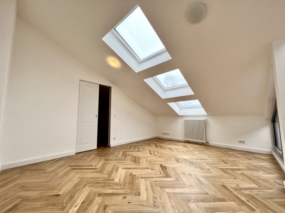 Wohn-Essbereich V Dachgeschosswohnung Heppenheim