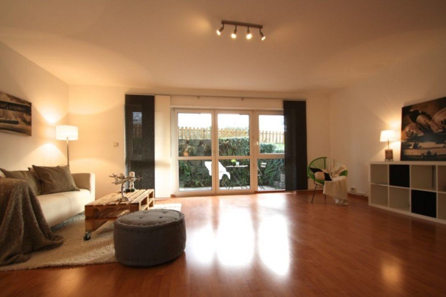 Wohnzimmer I Souterrainwohnung Laudenbach
