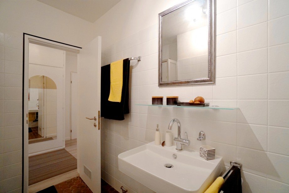 Badezimmer II Etagenwohnung Laudenbach