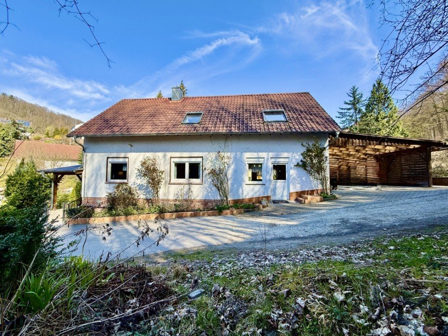 Hausansicht II Zweifamilienhaus Laudenbach