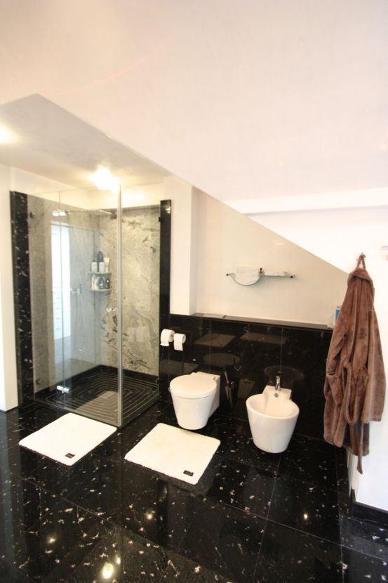 Badezimmer 1. OG I Villa Wilhelmsfeld