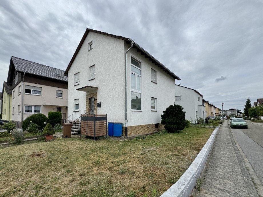 Hausansicht Dachgeschosswohnung Heppenheim