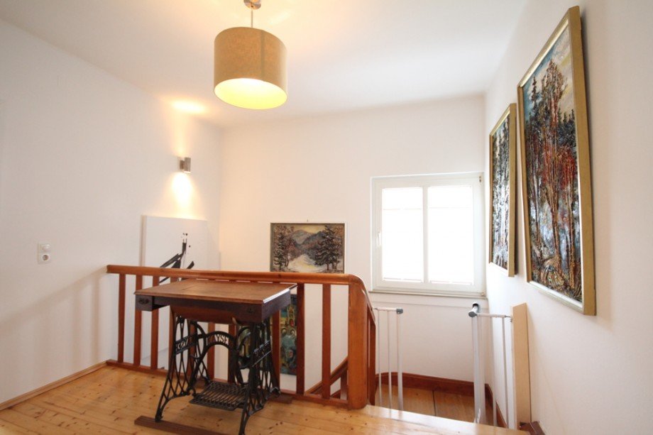 Flurbereich im OG Einfamilienhaus Heppenheim (Bergstra�e)