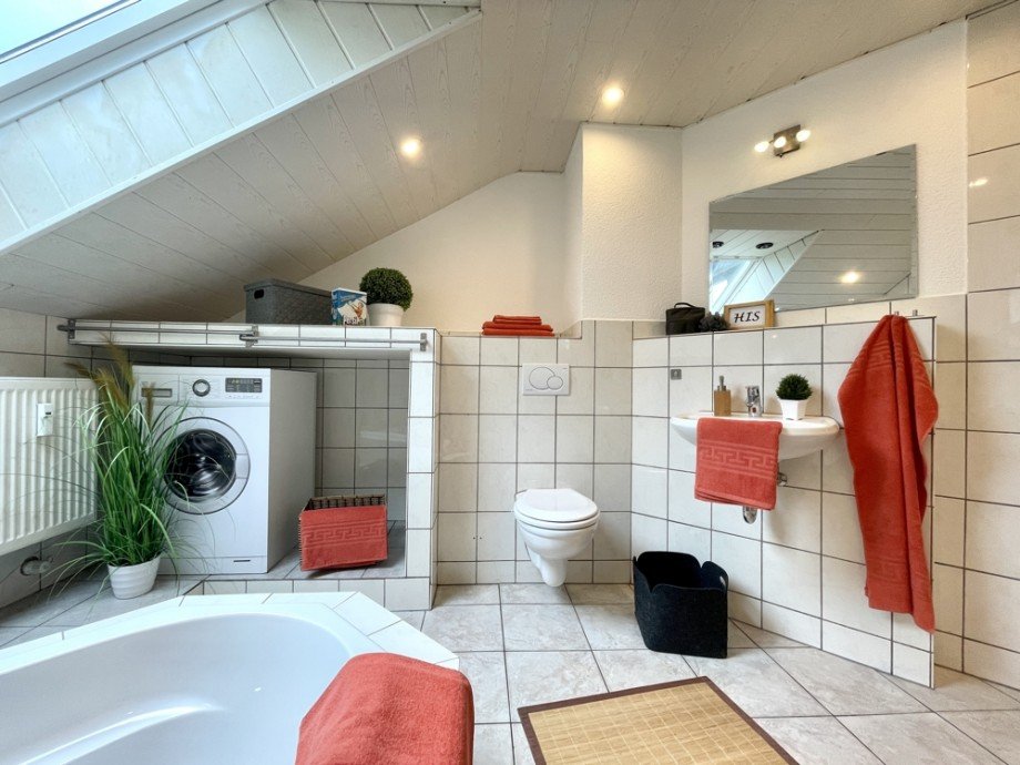 Badezimmer III Dachgeschosswohnung Heppenheim