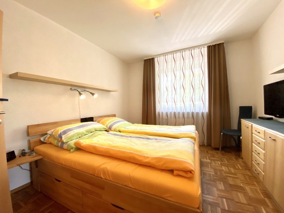 Schlafzimmer I Etagenwohnung Heppenheim