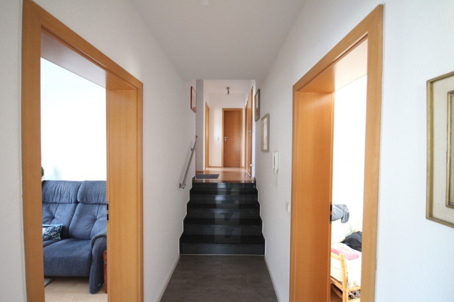 Flur in Splitlevel EG Mehrfamilienhaus Heppenheim (Bergstra�e) / Sonderbach