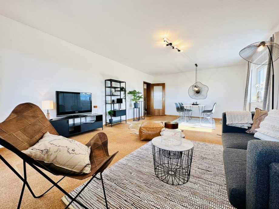 Wohnzimmer II Etagenwohnung Heppenheim (Bergstra�e)