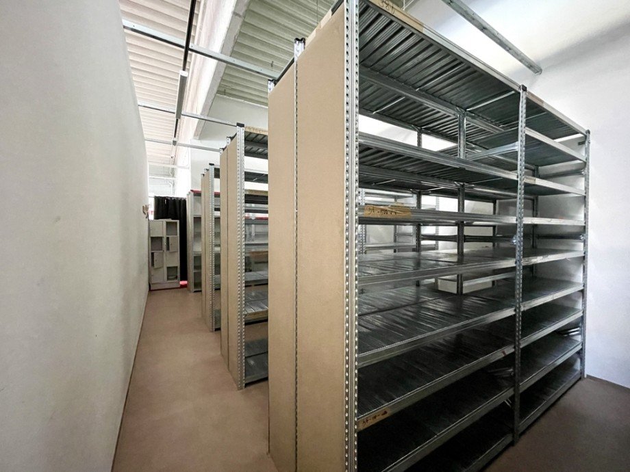 Lager 1 Einzelhandel Heppenheim (Bergstra�e)