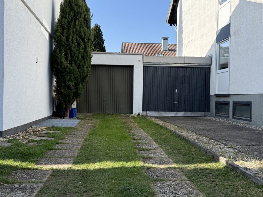 Garage + Stellplatz Einfamilienhaus Plankstadt