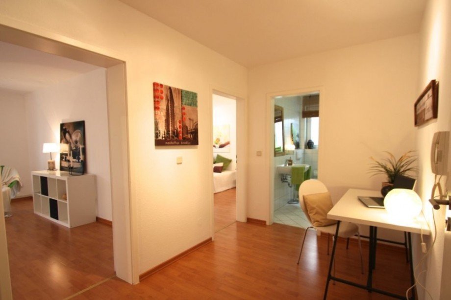Flur II Souterrainwohnung Laudenbach