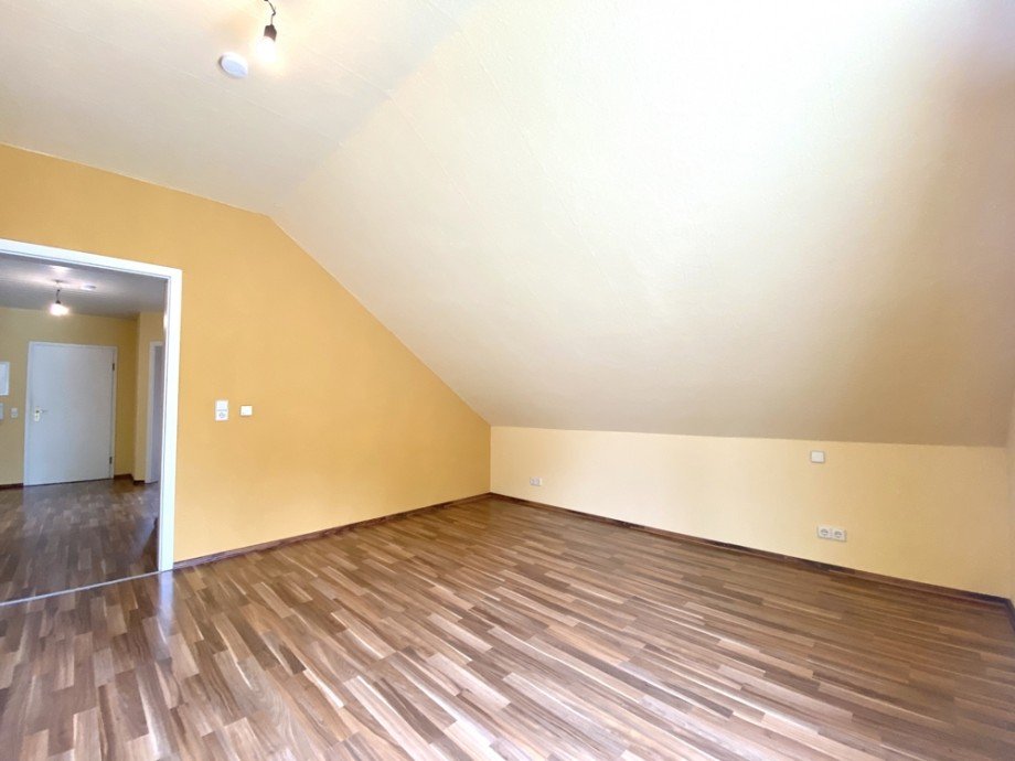 Schlafzimmer II Mehrfamilienhaus Heppenheim-Kirschhausen
