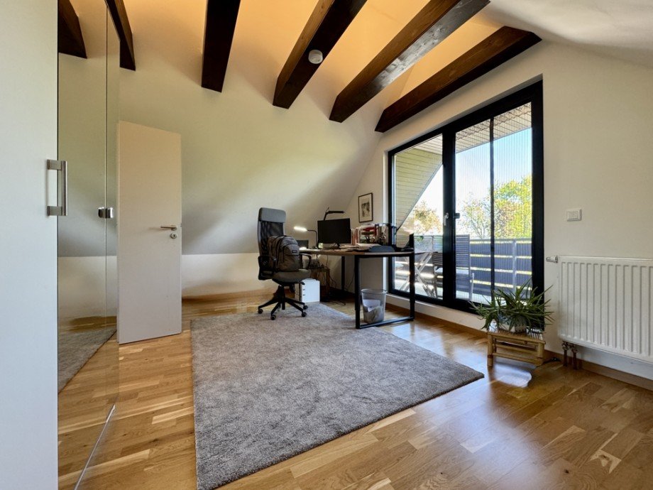 Zimmer 2. OG II Reihenendhaus Lorsch