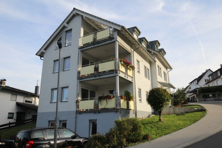 Moderne Architektur Heppenheim (Bergstra�e) / Sonderbach - Sonderbach Mehrfamilienhaus +++ Kapitalanleger aufgepasst. Gepflegtes und vermietetes 3- Familienhaus+++