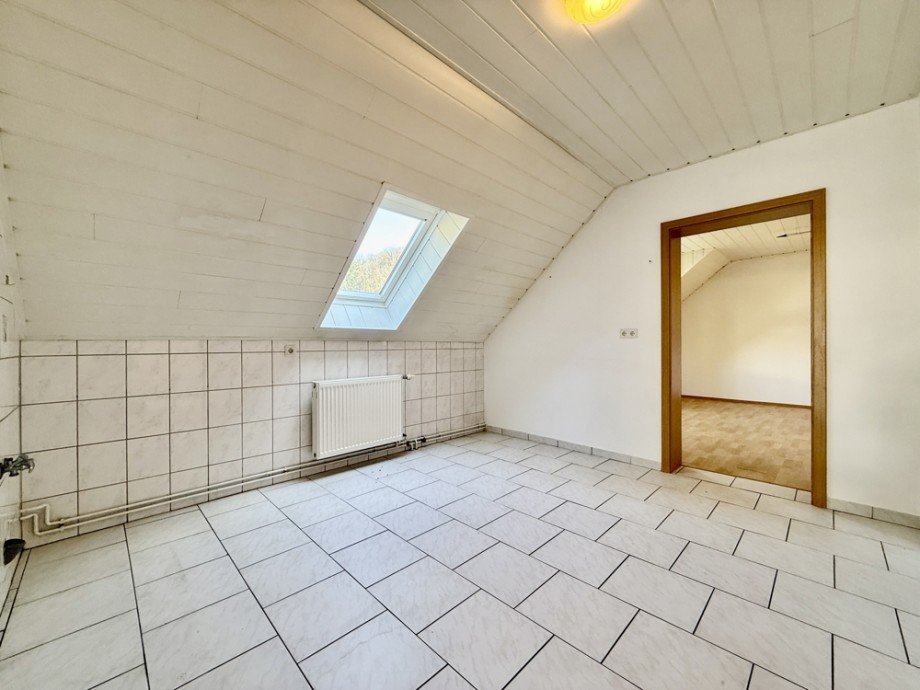 K�che I OG Zweifamilienhaus Laudenbach