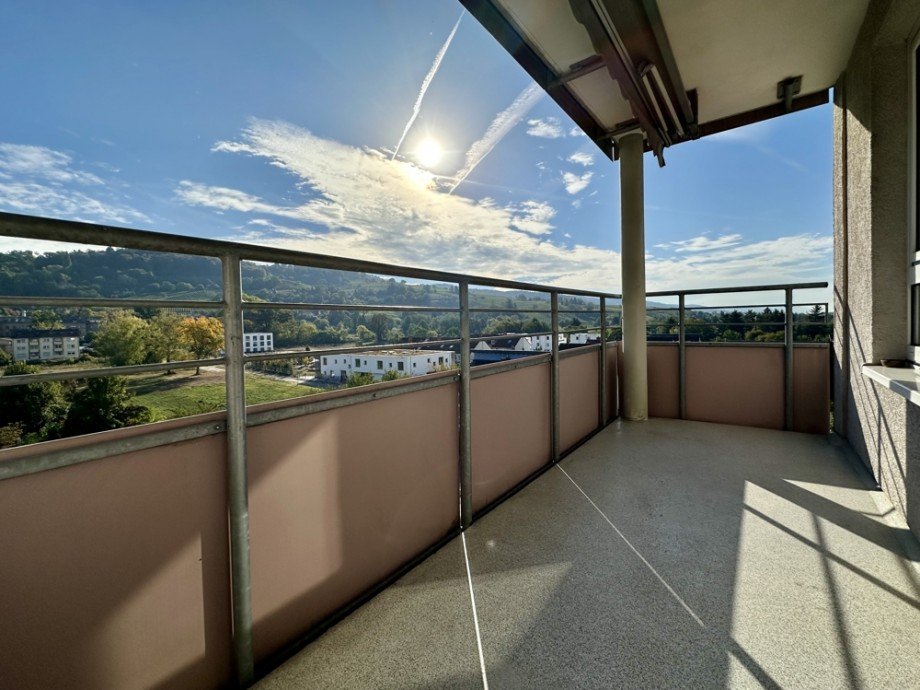 Ostbalkon I Etagenwohnung Heppenheim