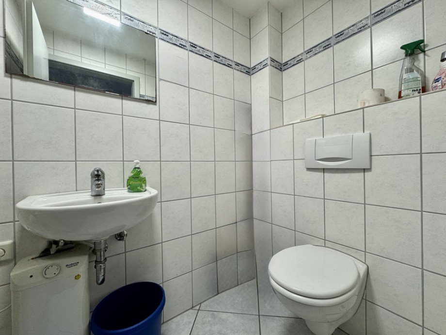 2. WC Ladenlokal Heppenheim