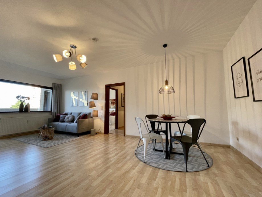 Wohn-/Essbereich Etagenwohnung Heppenheim