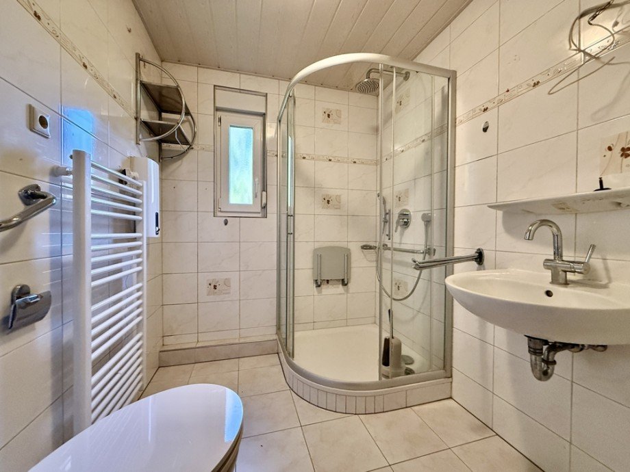 Duschbad EG Zweifamilienhaus Laudenbach