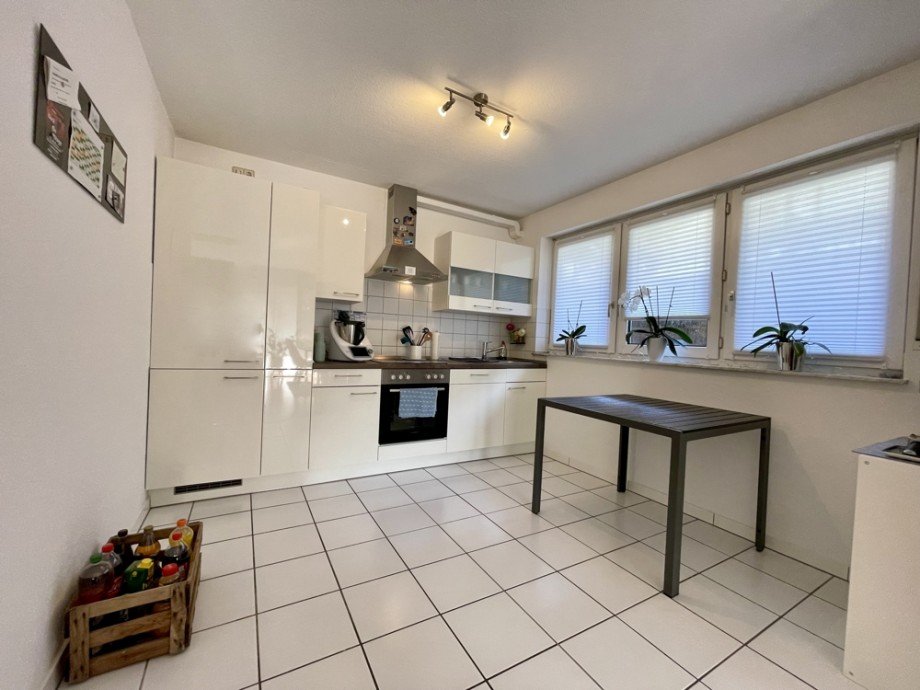 Neu Installierte Einbauchk�che Souterrainwohnung Laudenbach
