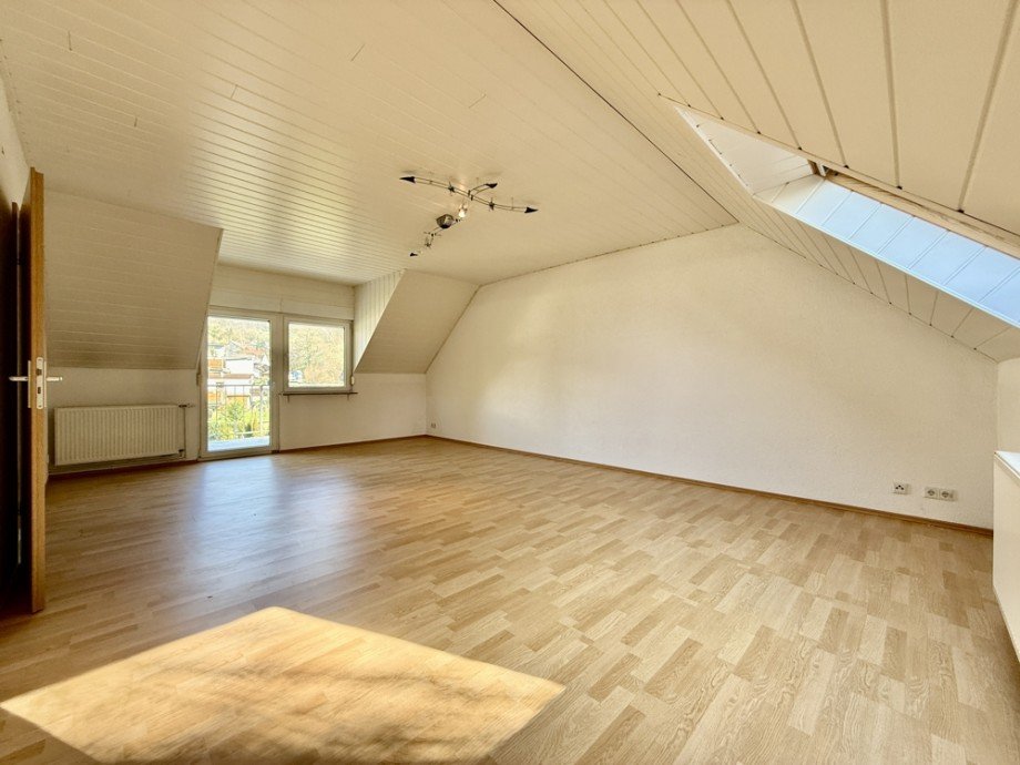 Wohnzimmer I OG Zweifamilienhaus Laudenbach