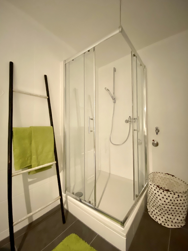 Badezimmer II Etagenwohnung Weinheim
