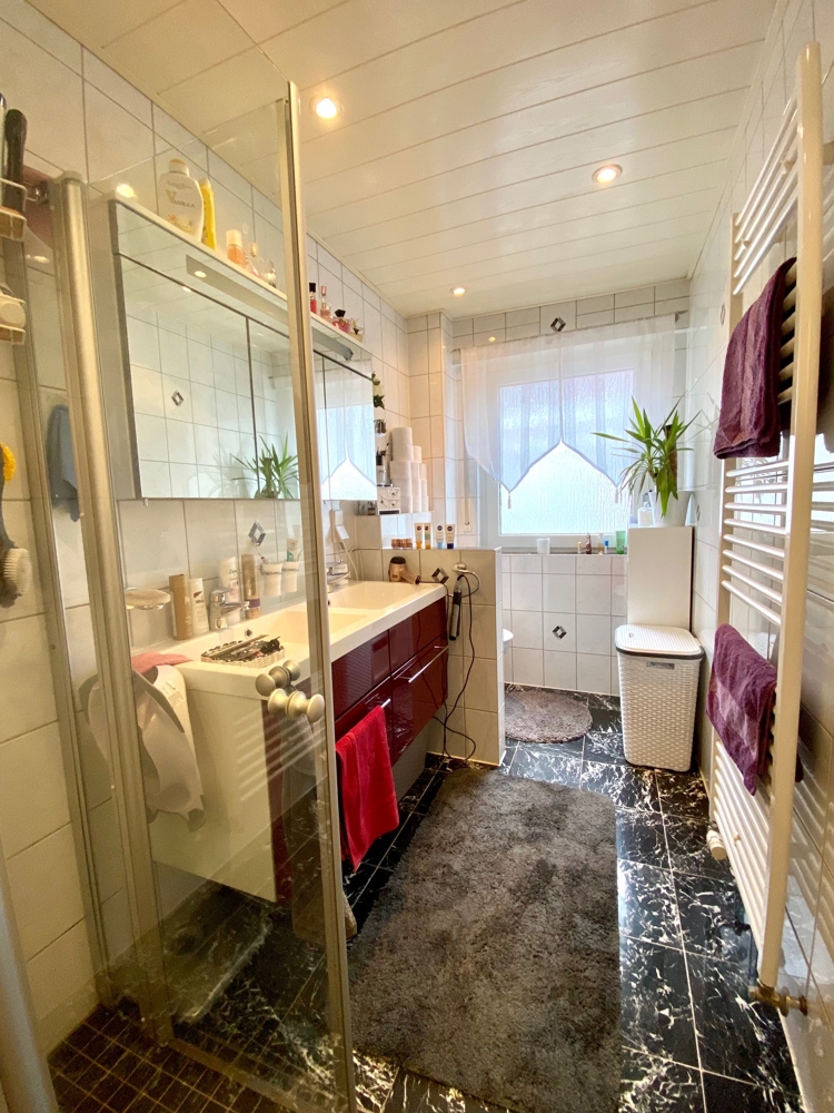 Duschbad I Zweifamilienhaus F�rth