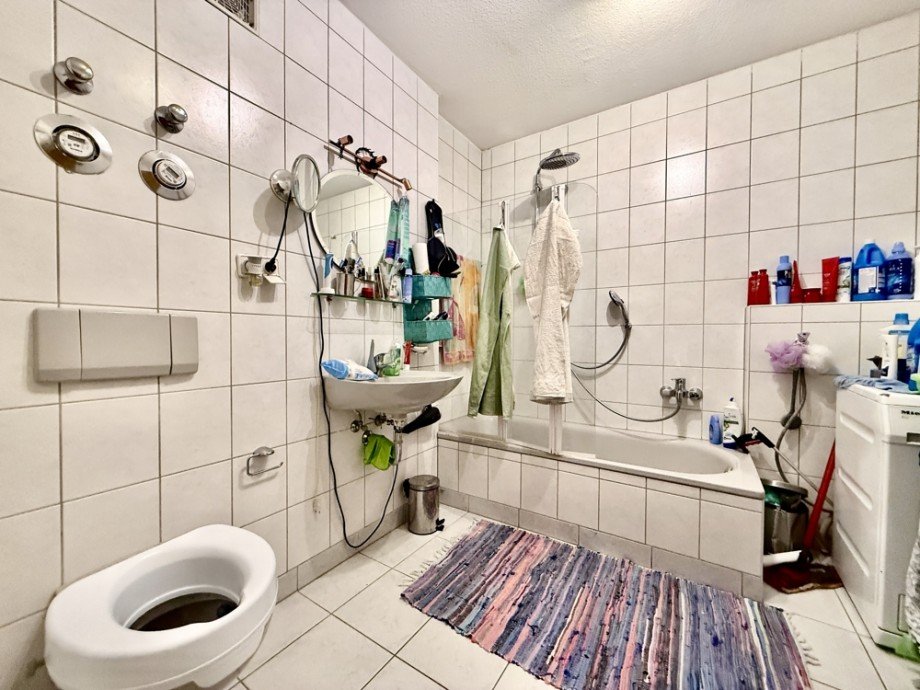 Badezimmer II Etagenwohnung Heppenheim (Bergstra�e)
