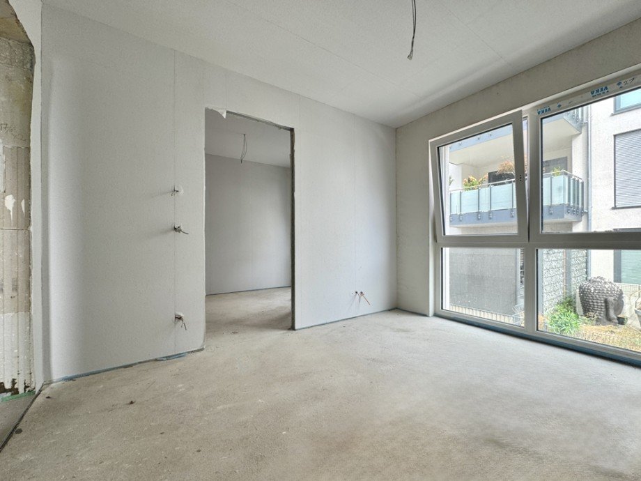 Schlafzimmer m. Ankleide u. Bad Etagenwohnung Heppenheim