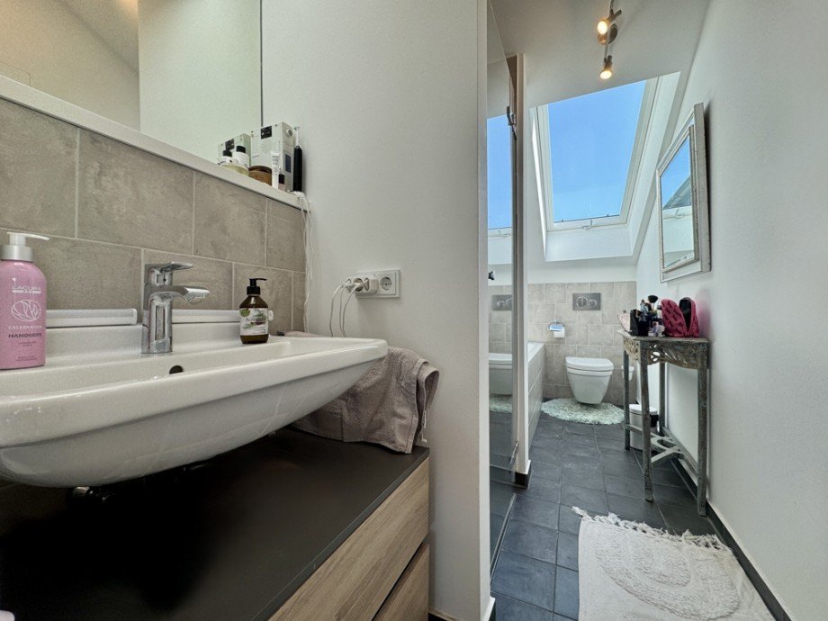 Badezimmer Dachgeschosswohnung Heppenheim