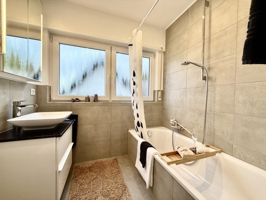 Tageslichtbad I Doppelhaush�lfte Birkenau