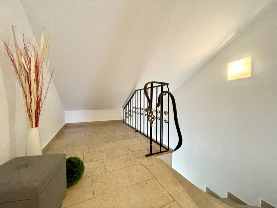 Eingangsbereich Dachgeschosswohnung Heppenheim