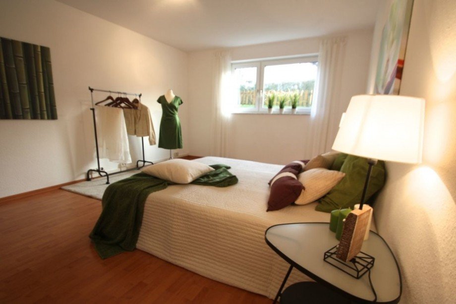 Schlafzimmer II Souterrainwohnung Laudenbach