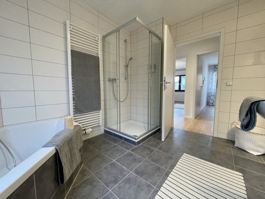 Bad II Einfamilienhaus Gro�-Rohrheim