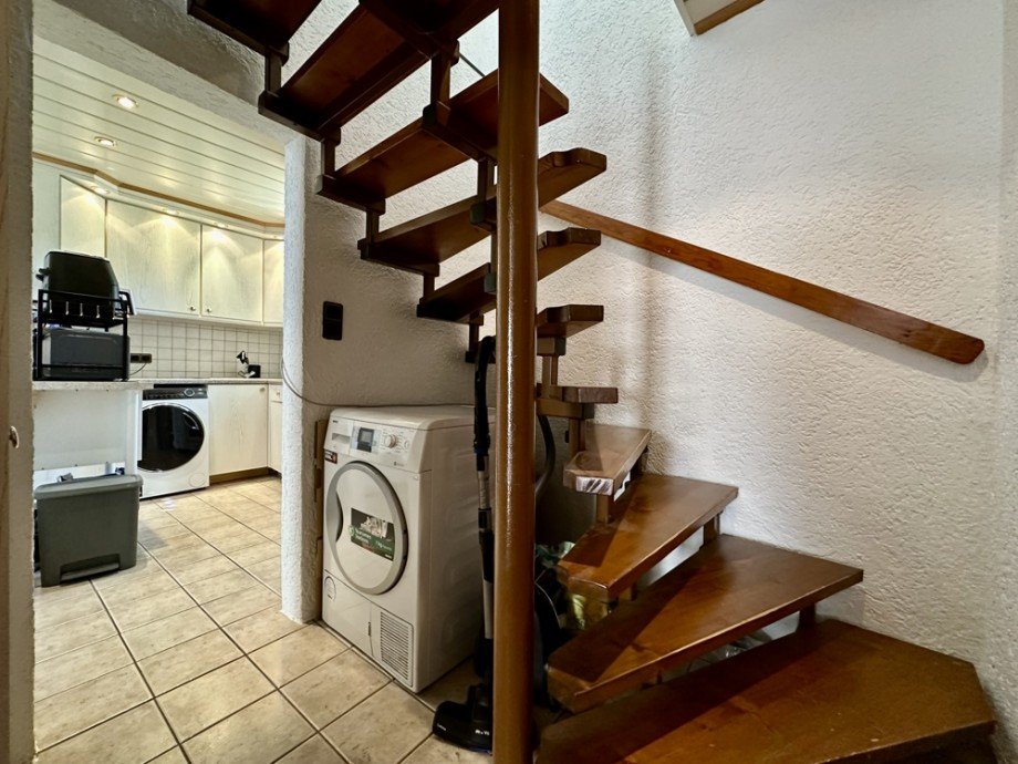 Treppenaufgang Etagenwohnung Heppenheim