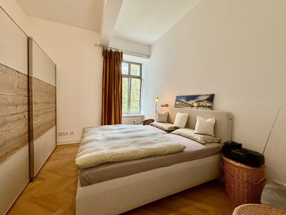 Schlafzimmer I Etagenwohnung Heppenheim