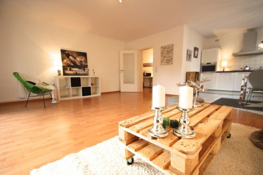 Wohnzimmer IV Souterrainwohnung Laudenbach