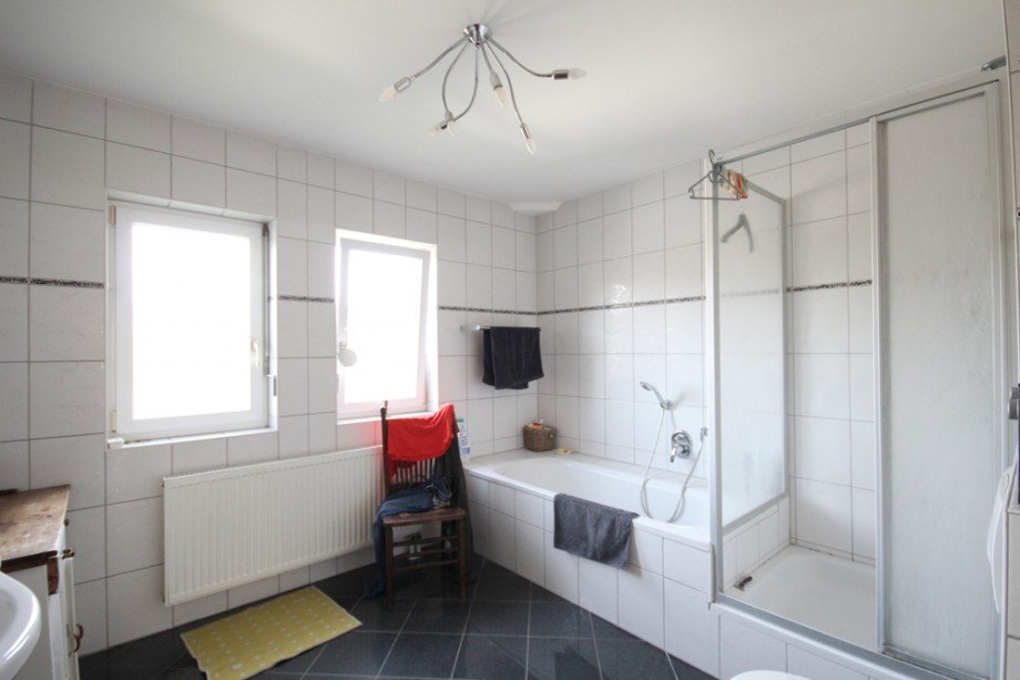 Badezimmer 1.OG Mehrfamilienhaus Heppenheim (Bergstra�e) / Sonderbach