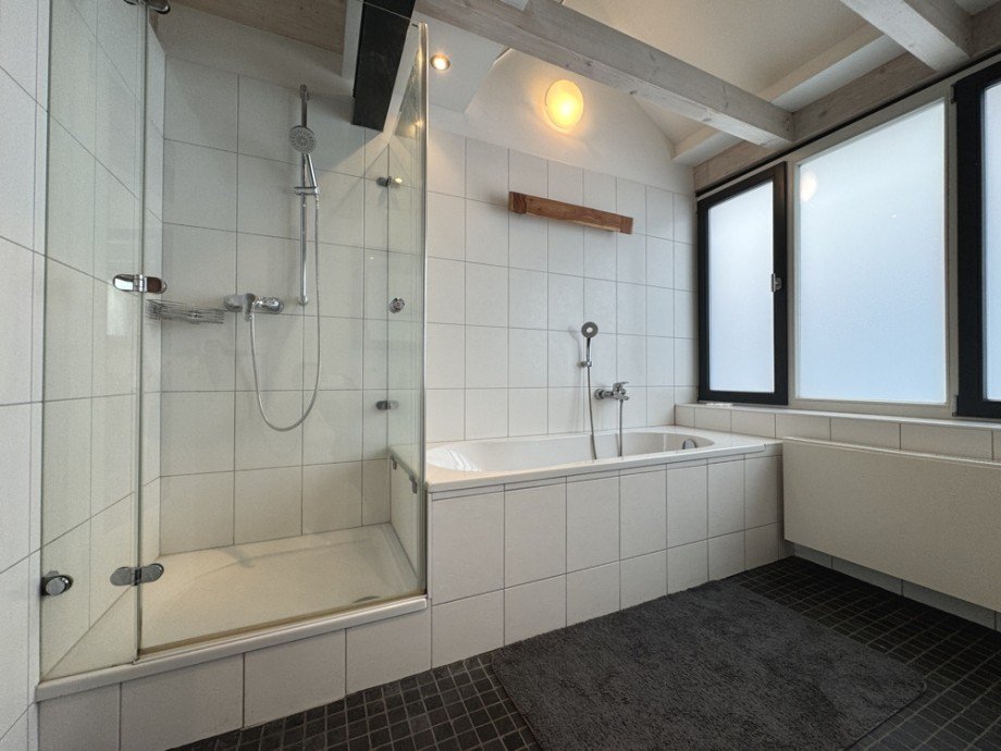 Tageslichtbad II Maisonettewohnung Heppenheim