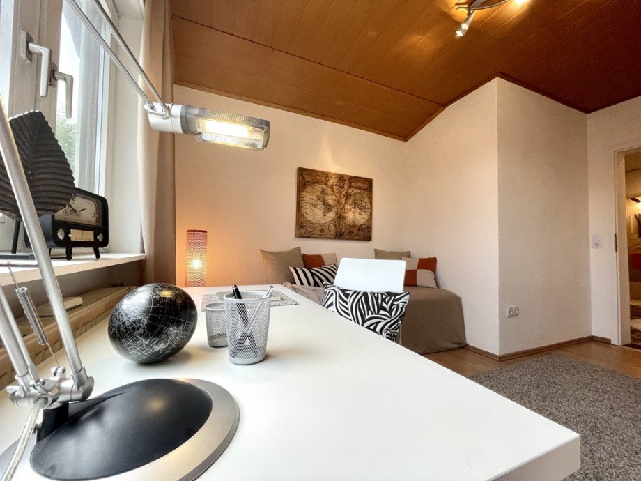 B�ro-/Arbeitszimmer II Dachgeschosswohnung Heppenheim