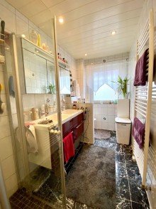 Duschbad I Gepflegtes Zweifamilienhaus in F�rth