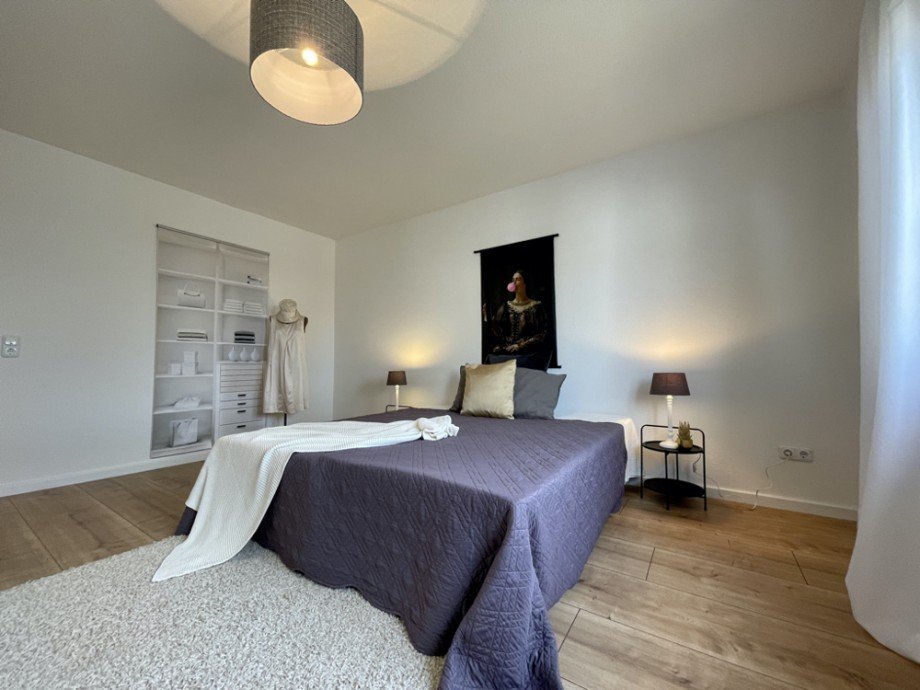 Schlafzimmer II Einfamilienhaus Gro�-Rohrheim