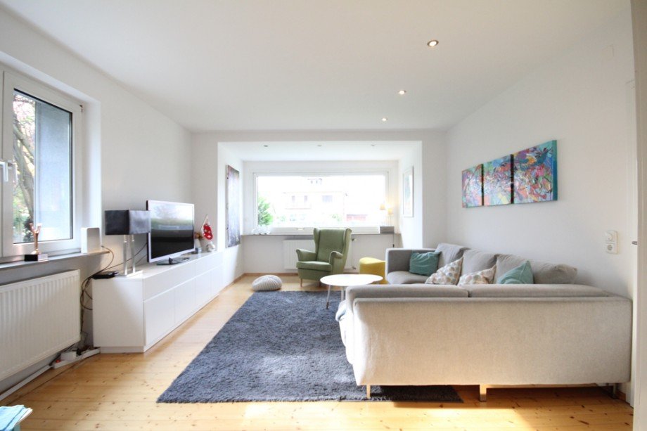 Lichtdurchflutetes Wohnzimmer Einfamilienhaus Heppenheim (Bergstra�e)