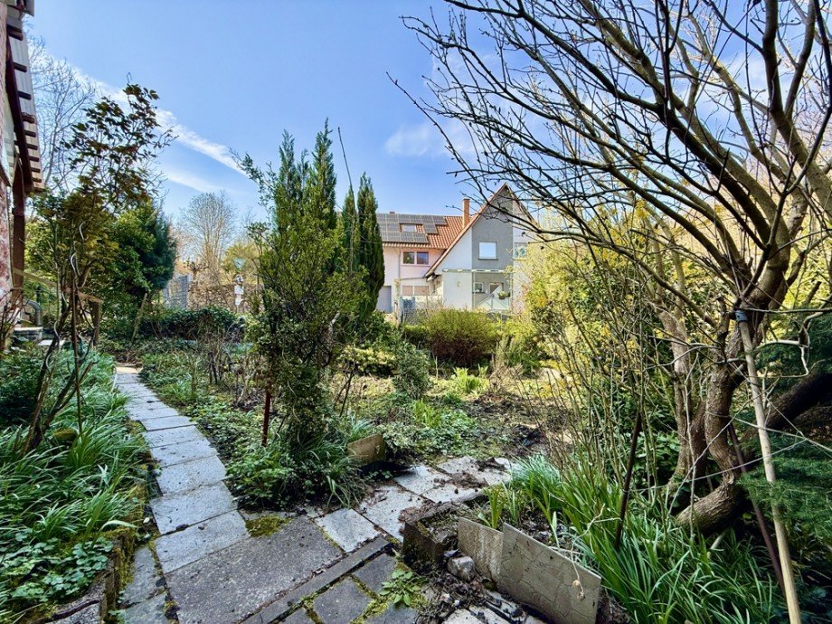 Garten II Zweifamilienhaus Laudenbach